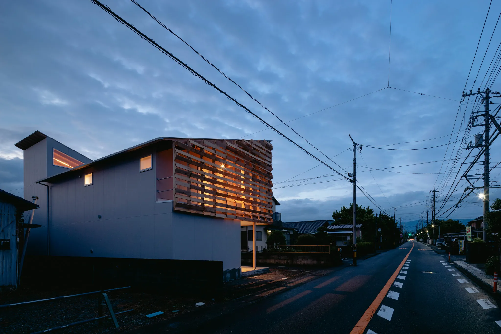 東海道沿いの家